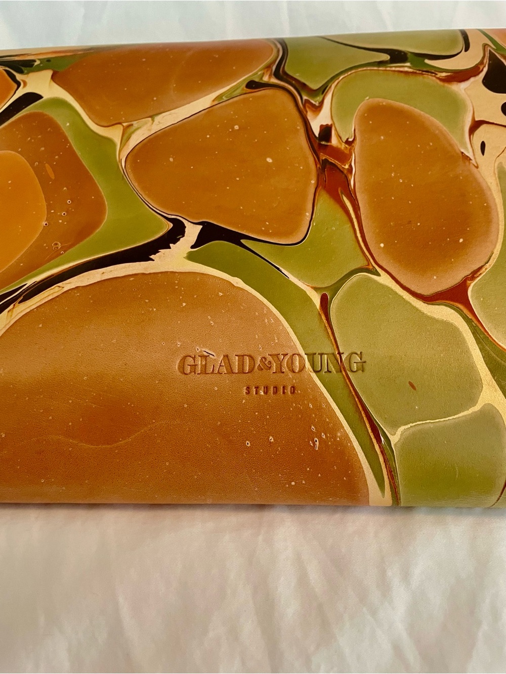 GLAD & YOUNG Studio Marbled Foldover Clutch in Brown & Olive - Picture 7 of 7